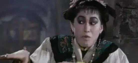 林正英|还记得林正英电影的“御用女僵尸”不？原来生活中的她，竟这么美