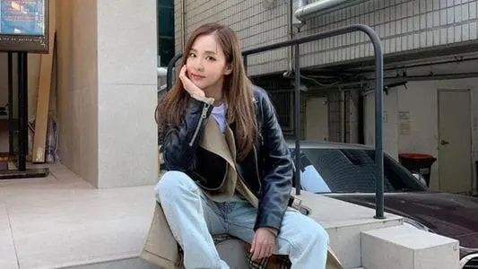 易烊千玺|“童颜女神”朴山多拉：易烊千玺心中的女神，如今37岁少女感爆棚