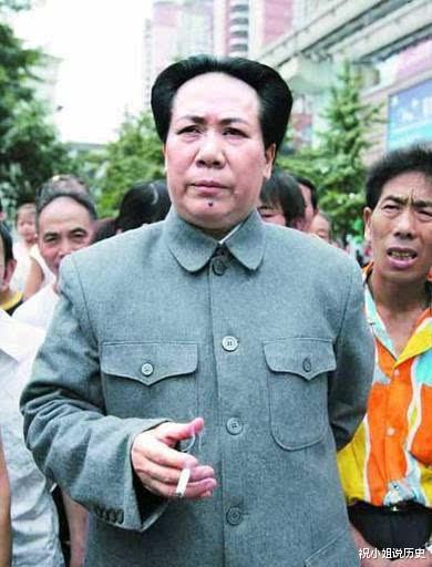 |她因面容和主席近似，成了扮演毛主席的女演员，老公为此却很苦恼