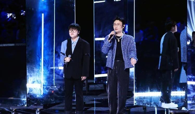 王菲|《好声音》落下帷幕,10年4强无变更,伍珂玥压轴出场终夺冠