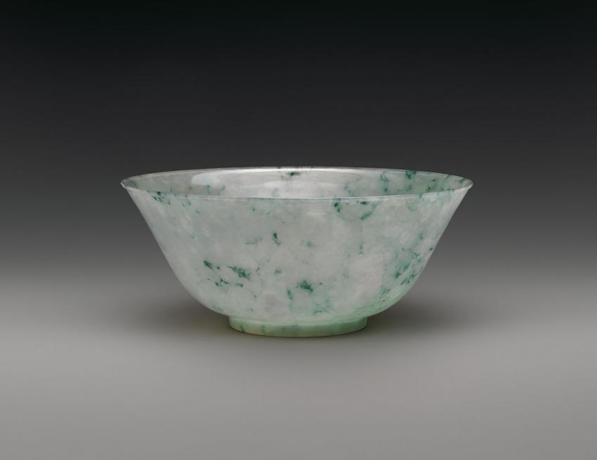 绿松石|乾隆恰饭的「翡翠碗」居然价值300万美元，感觉碗里的饭更香了！