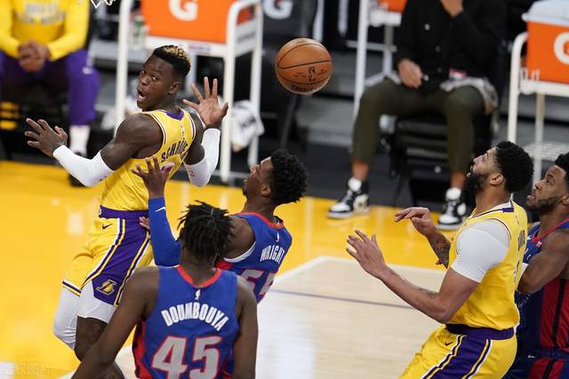 湖人隊|雙加時險勝活塞，裁判三次偏哨坑慘湖人，詹姆斯罕見暴怒開啟全力模式