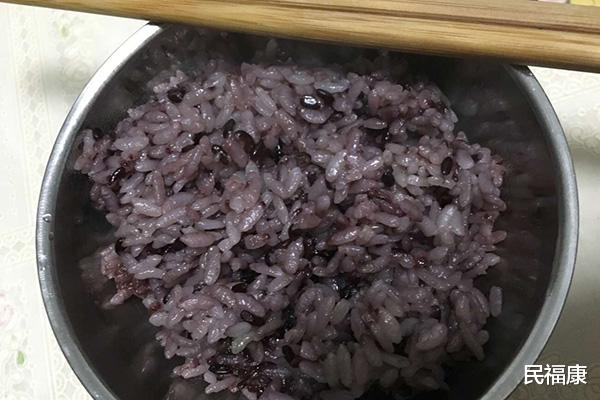 免疫系统|总是生病的人，该如何提高免疫力？4种营养是免疫力的“好帮手”