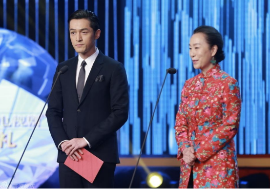 奚美娟|“满贯影后”奚美娟：与潘虹同窗，39岁产子被弃，前夫已另娶