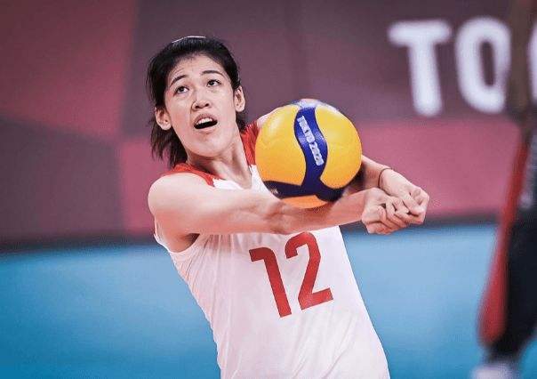 李盈瑩|李盈瑩51連勝破紀錄！蔡斌剛被夸完就輸了，王寶泉才是郎平接班人