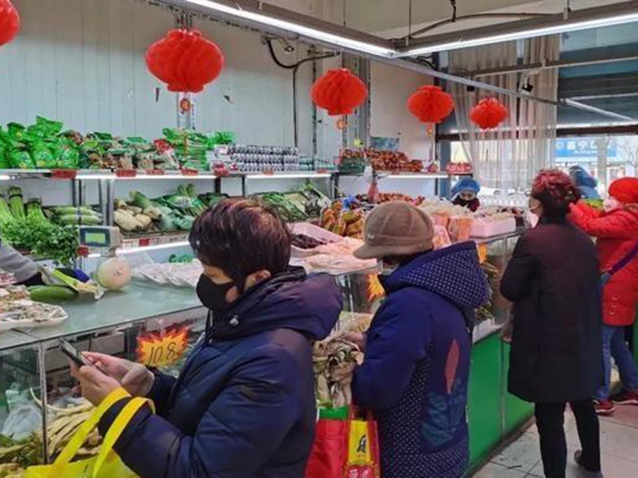 神鸟知讯资讯站 为1斤9毛钱的橘子抢破头，中国大妈是太会过日子，还是只会占便宜