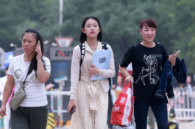 梓琪育儿说|清华生每月多少生活费?“这个数”打脸当代恶臭大学生,让人唏嘘