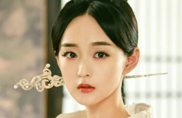 何泓姗|何泓姗是一个相当聪明的女明星，摄影是她的爱好，演员是她的职业