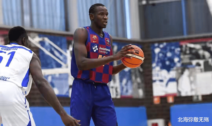 马刺队|模板盖帽狂人！臂展233+场均3.5帽，马刺快选他吧，8年心愿了结啊