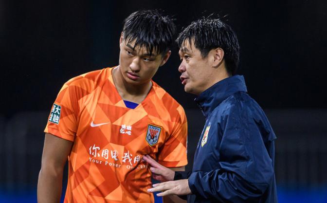 國(guó)足|感謝泰山！感謝郝偉！為國(guó)足培養(yǎng)了7位主力國(guó)腳，12強(qiáng)賽派上用場(chǎng)
