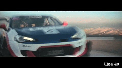 周杰伦|昆凌4年赔掉8个亿，背后是周杰伦“自毁前途”的巨大代价？