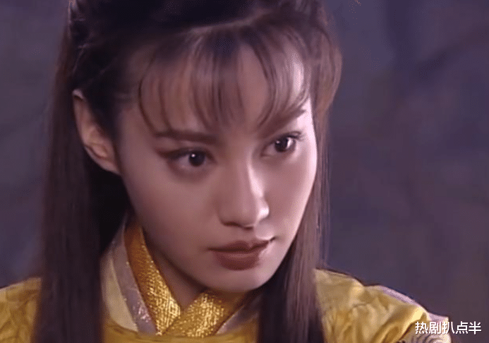 郝蕾|“微笑唇女星”0演技？有人面瘫吓人，有人却成个人特色？