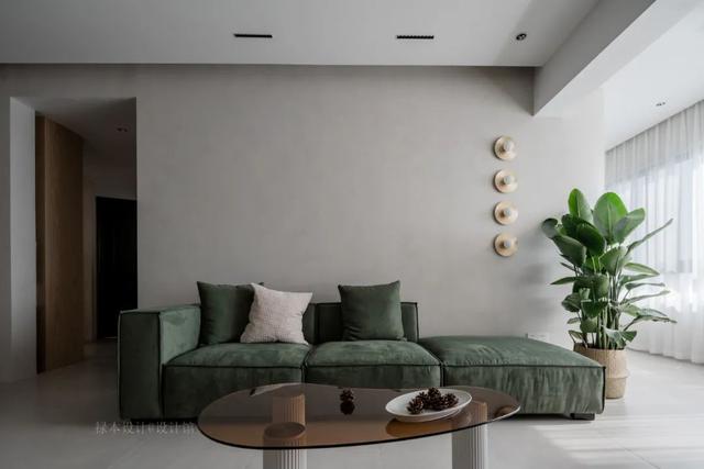 117㎡现代极简,简洁大方的空间,布置出清新舒适的华丽感