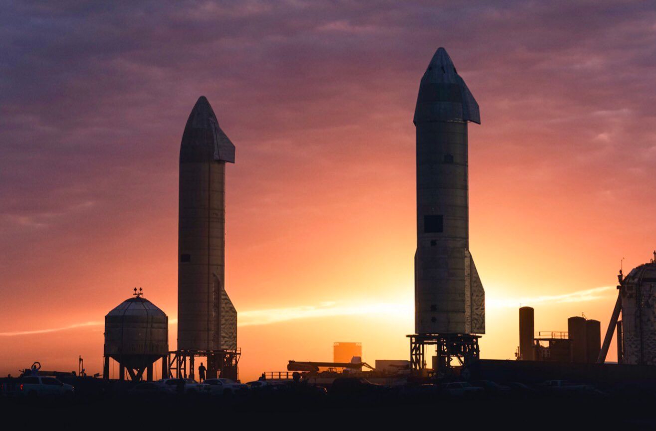 伊隆·马斯克 马斯克：“梦想成真”，SpaceX首次将星际飞船装在超重型助推器上