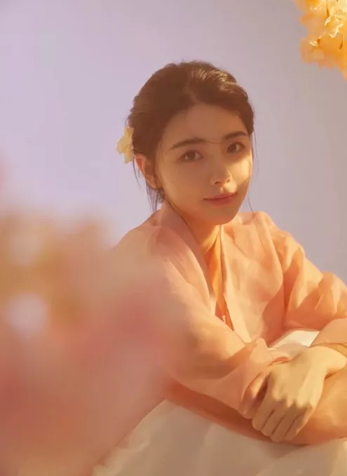 何猷启|没办法嫁入豪门，就来混娱乐圈了？