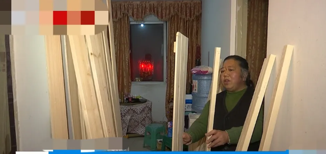 贵阳的何女士花345元、买了一张实木大床但是却不敢睡！