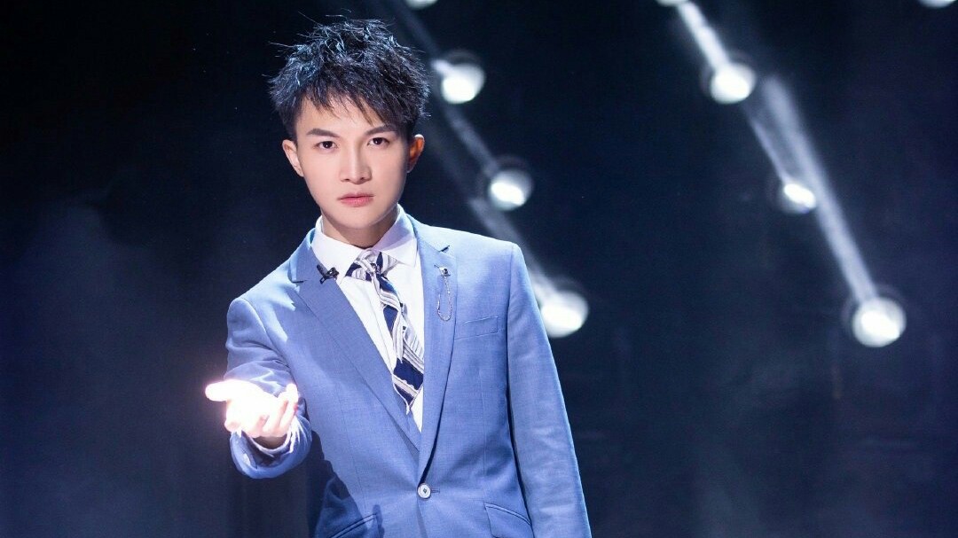 于月仙|没有说完的故事：周深凭实力优秀，用天籁之音吸引一批又一批生米