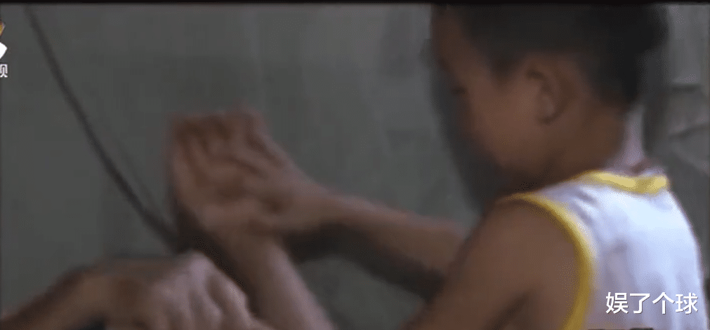 湖南 湖南惊现“真实版睡美人”丈夫门外偷窥，看到不可名状一幕