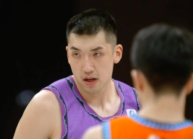 山東男籃|單節轟33分！山東打瘋了，本土奇兵9投8中砍19分，正負值+14