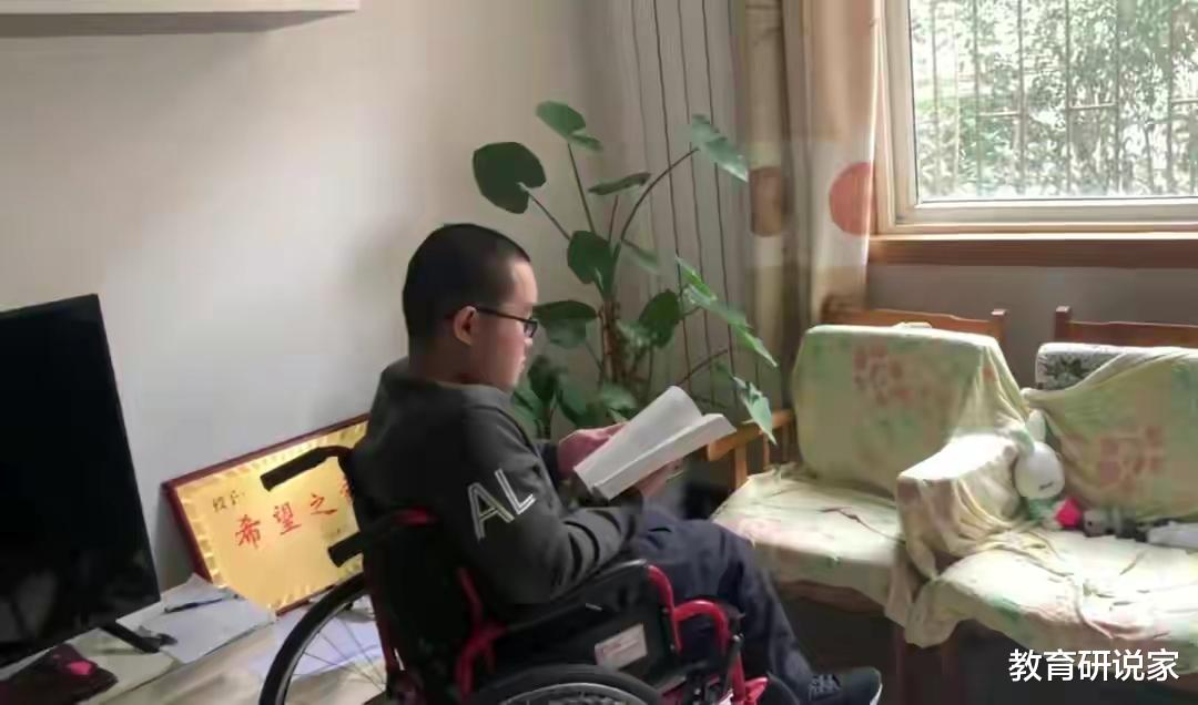 残疾人|残疾应届生入职遭拒，邮政已调岗录用，网友：应该给残疾人机会！