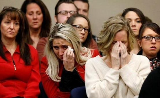 育儿常识大百科|体操队员遭队医性侵!整个体操队无人幸免,奥运冠军临阵退赛!