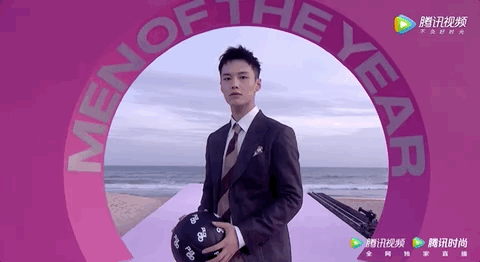 超模|顶流明星“集体翻车名场面”来了!尬笑、黑脸、手足无措:这些承包了我一年的快乐