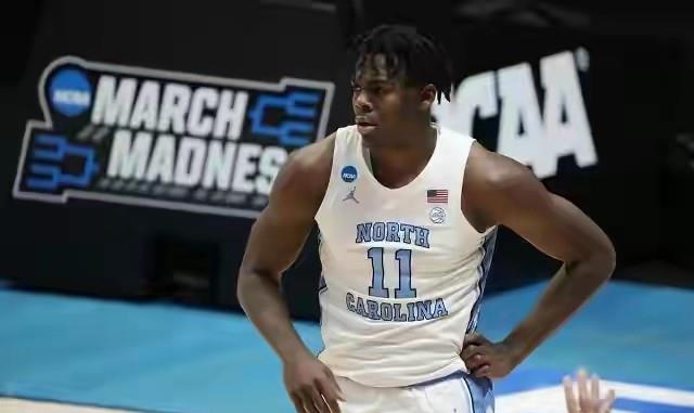  双赢！火箭、篮网酝酿2换3交易！戈登加入篮网联手哈登