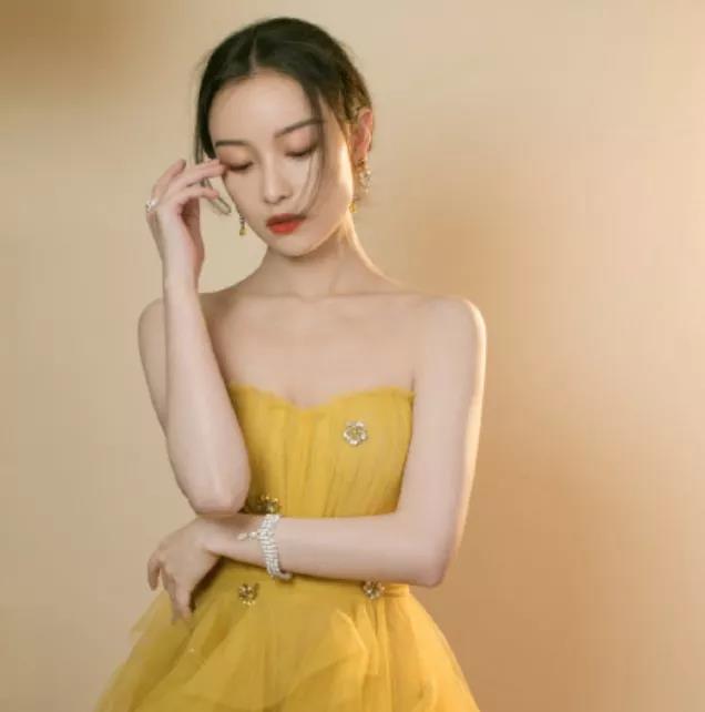 倪妮|倪妮，周也，言承旭，秦牛正威发福？消沉女星潜规则被曝光？