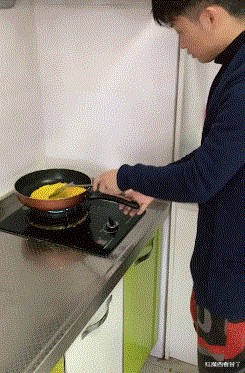 心理测试|“5个美女在办公室一起做这种事，这让我还怎么专心工作？”我就想多看会哈哈哈