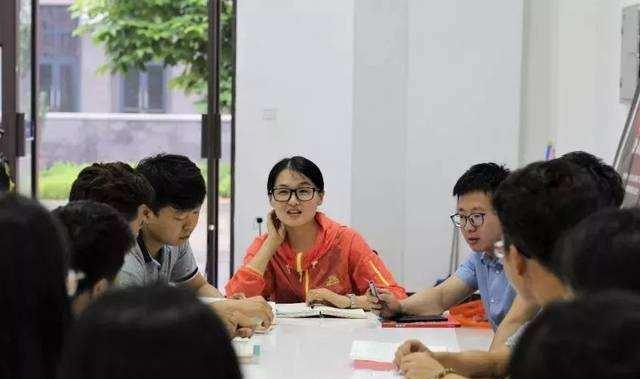 大学生|“早知道不供他上大学了”，父母这一席话，揭露了许多毕业生现状