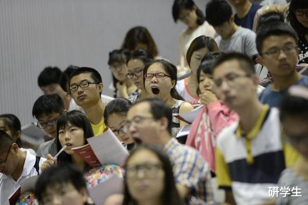 考研|考研的学生迎来好消息，部分大学取消论文发表，毕业将会更容易？