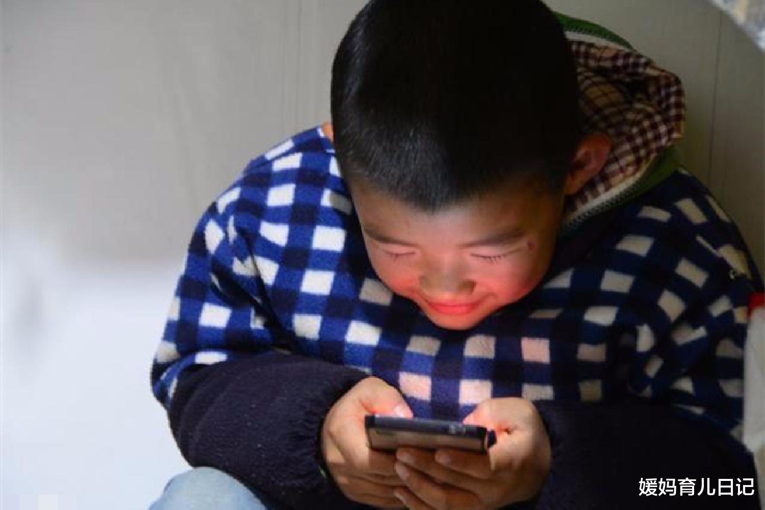 媛妈育儿日记|孩子长时间刷短视频，大脑会发生哪些变化？继续放任问题就大了