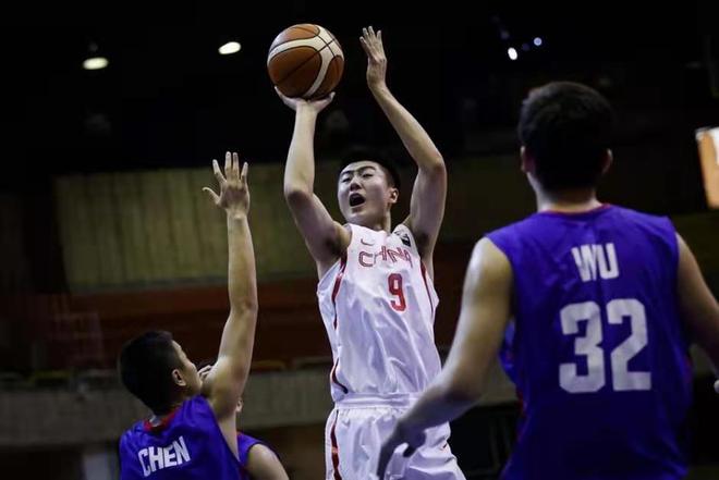 國青|胡明軒那屆國青都出了什么人？內線范子銘杜潤旺丘天，胡明軒王奕博做湯杰替補