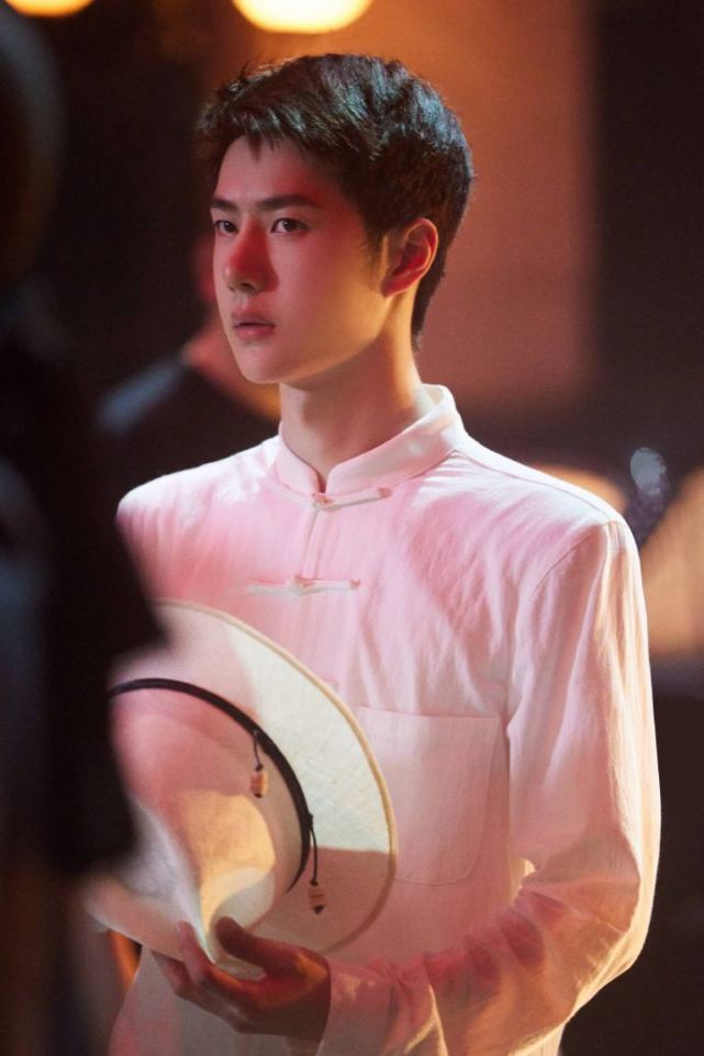 赵丽颖|王一博方吸取教训，呼吁理智追星，赵丽颖亏大了