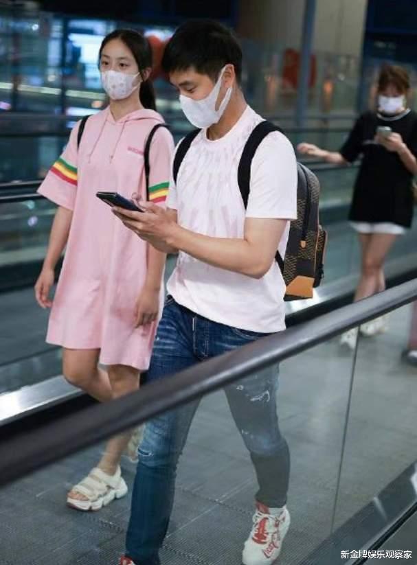 田雨橙|13岁森碟身高直逼田亮,不染发不化妆,算是星二代清流了吧?