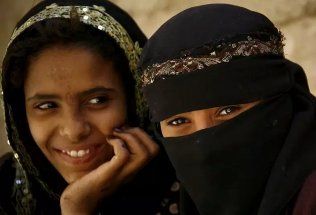 也门的美女别样美丽，希望战火远离这颗阿拉伯明珠