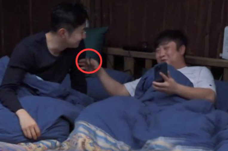 向往的生活|《向往的生活》首次露出抽烟镜头！屋里还住着六个人！