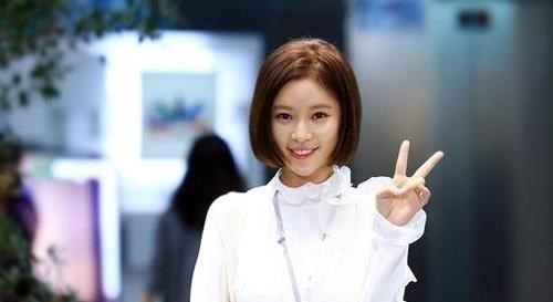 |止损成功，甜心宝贝黄正音重拾爱情，一趟美国喜当二胎妈