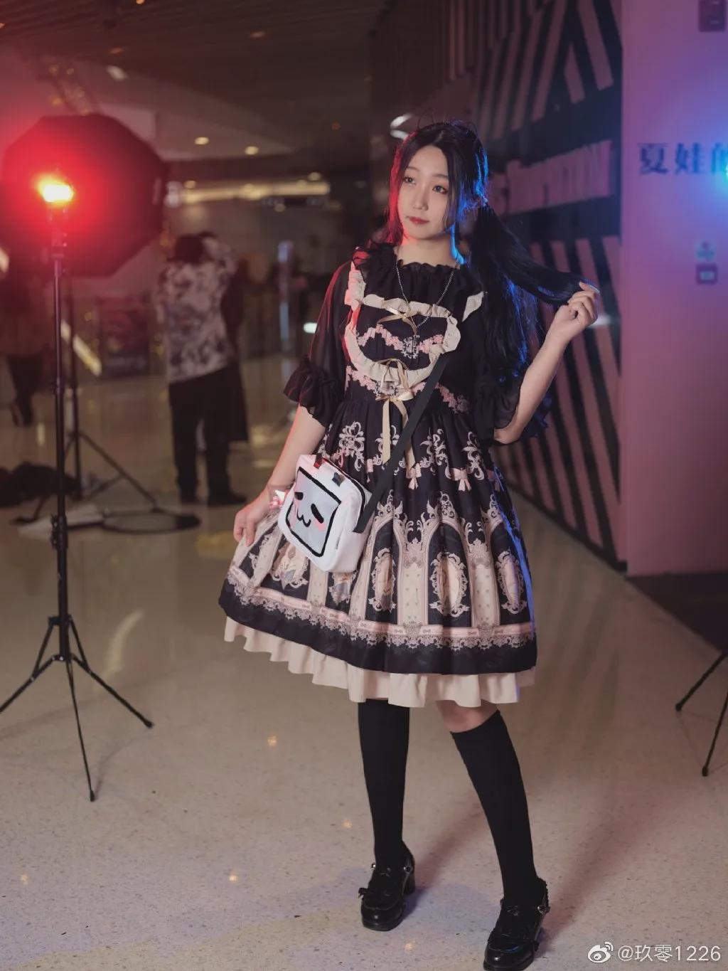 lolita|Lolita：明确的爱，直接的讨厌，真诚的喜欢
