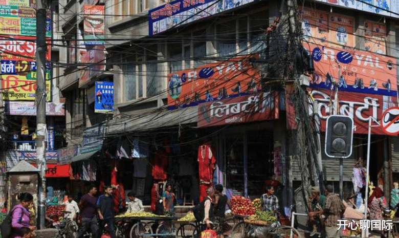 尼泊爾貼出中文標語，中國遊客“看後”開懷大笑，日本人：八嘎-圖4