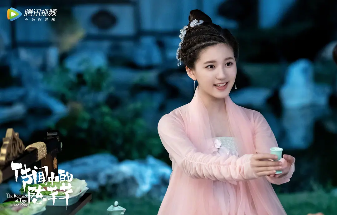 迪丽热巴|就离谱，这么美的造型没人用？