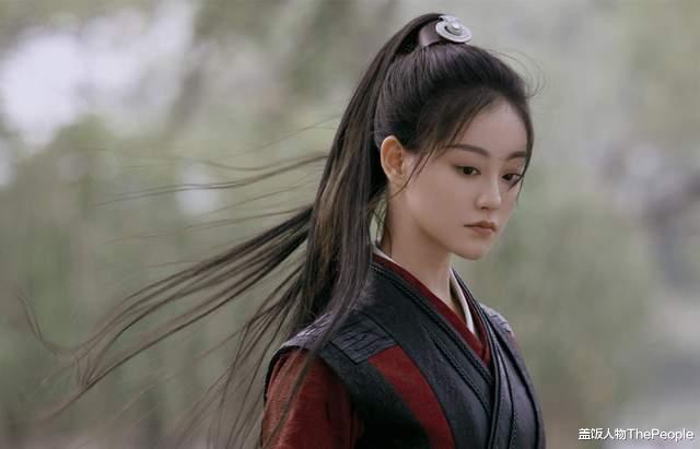 吴君如|内娱女明星都“卷”到古风写真了，男明星还在求宽容