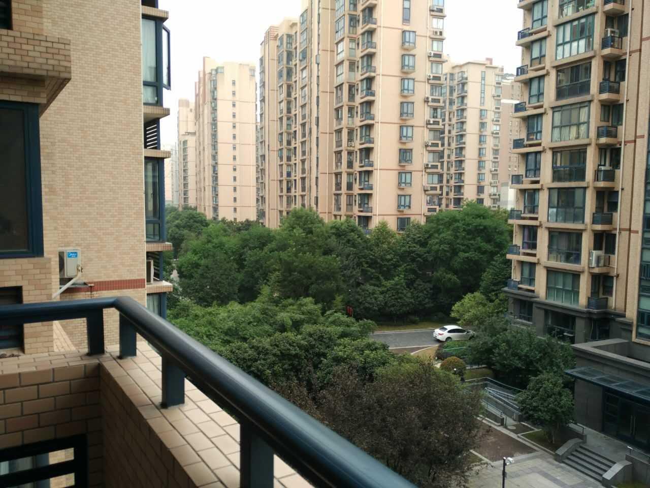购房置业|西户没有东户好？看看内行人总结的4大优势，聪明人都悄悄入手了