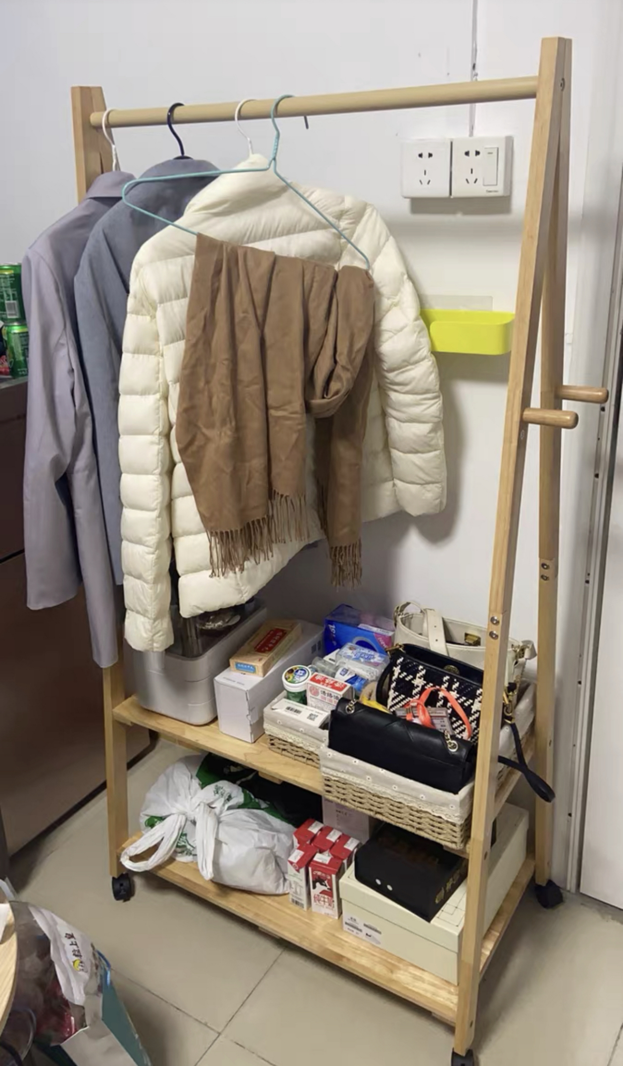 淘汰2种落地衣架后,终于收获实用次净衣架,现在家里真利落!