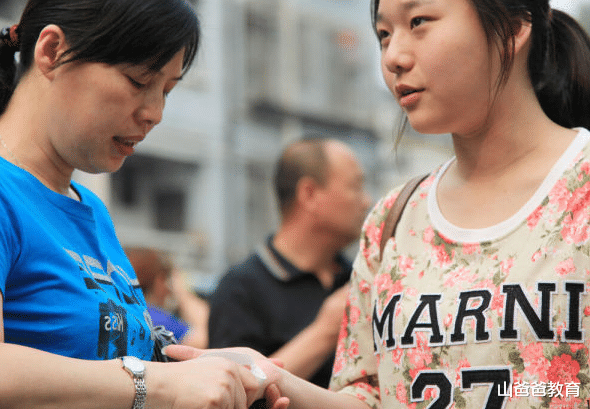 沈阳一位走失的高三女生,已和父母天人永隔,父亲内心别提多后悔
