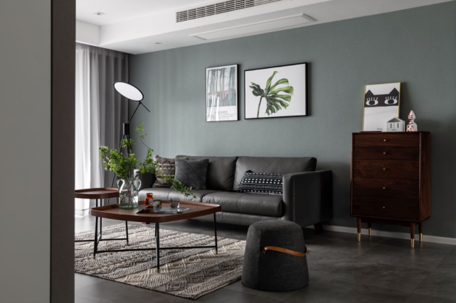 143平欧式风三居室,莫兰迪色富含生命力的色彩