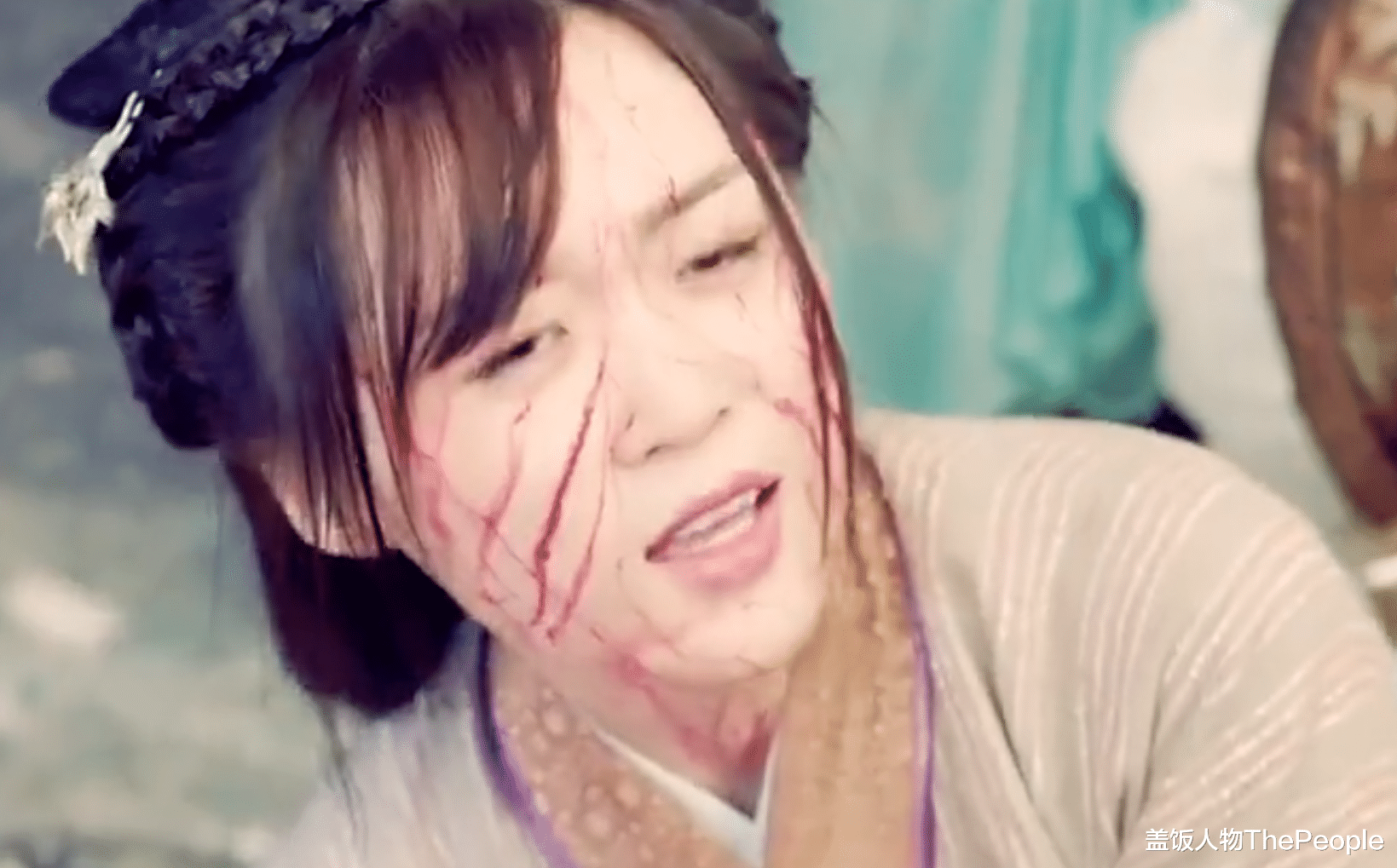 毁容|国产剧毁容还能更离谱？有人热油浇脸不起泡，有人脸被烫熟反变帅