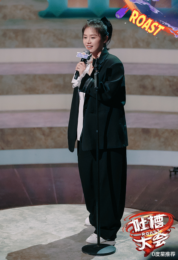 李沁|有种“整容”叫马思纯减肥，瓜子脸超抢镜，果然女明星都是胖着玩玩