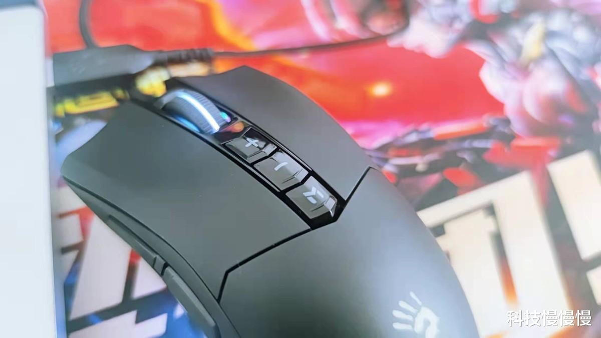 VR|誠意滿滿，手感舒適，設置簡單，血手幽靈電競鼠標ES9 Pro
