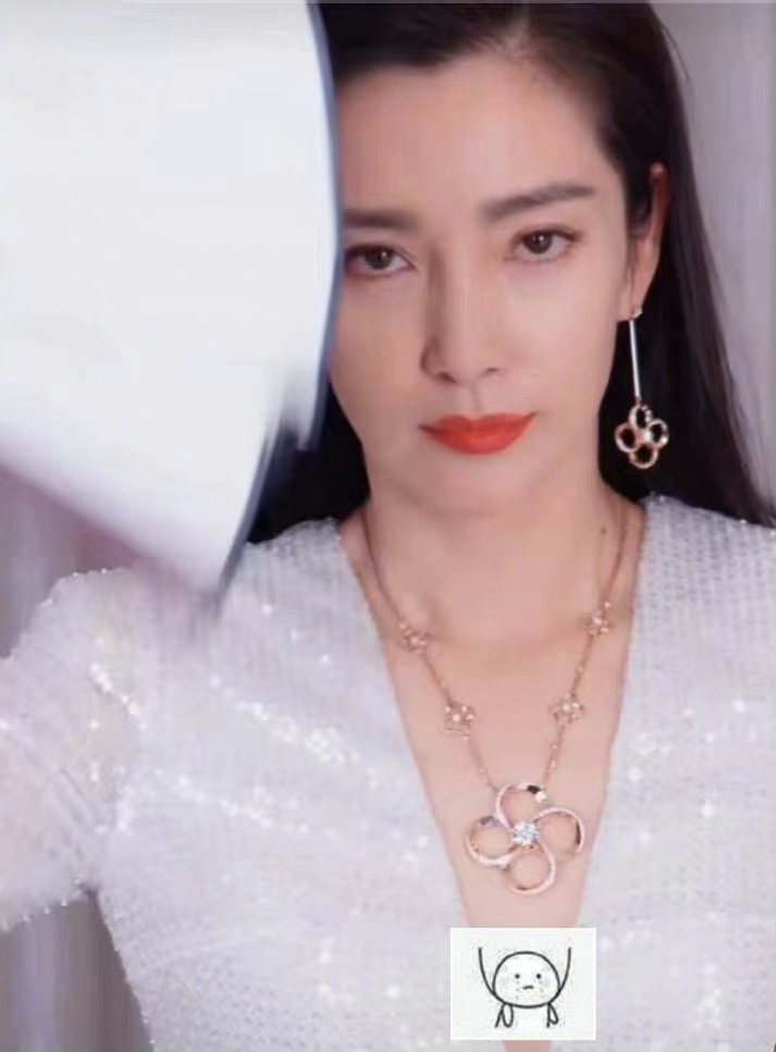 李冰冰|李冰冰被举报穿着暴露